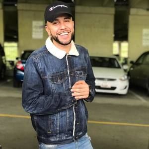 Meet your Posher, Aaron